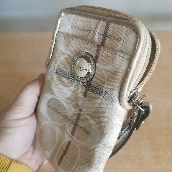 COACH card holder wristlet - Picture 2 of 2